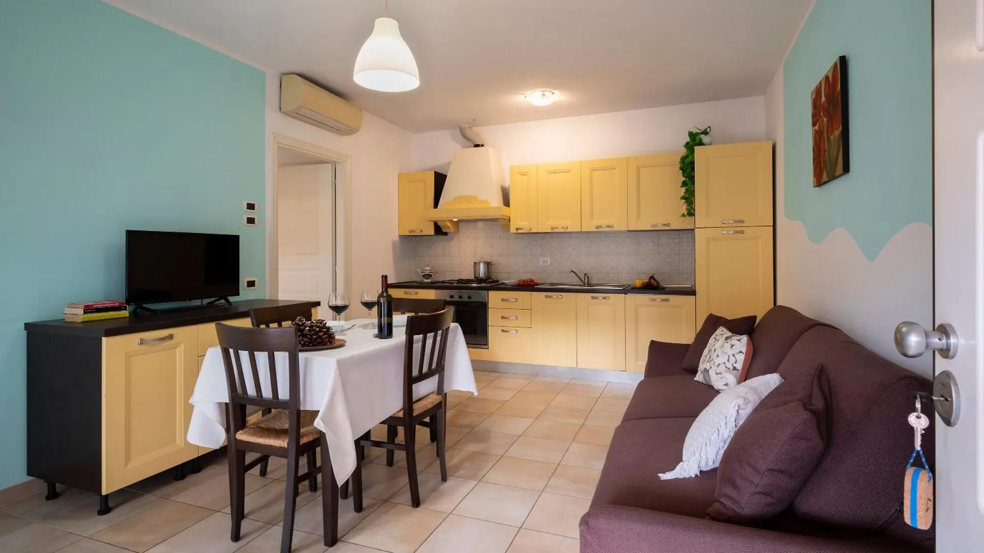 Ombra Verde Residence E B&B Фоллоника Италия