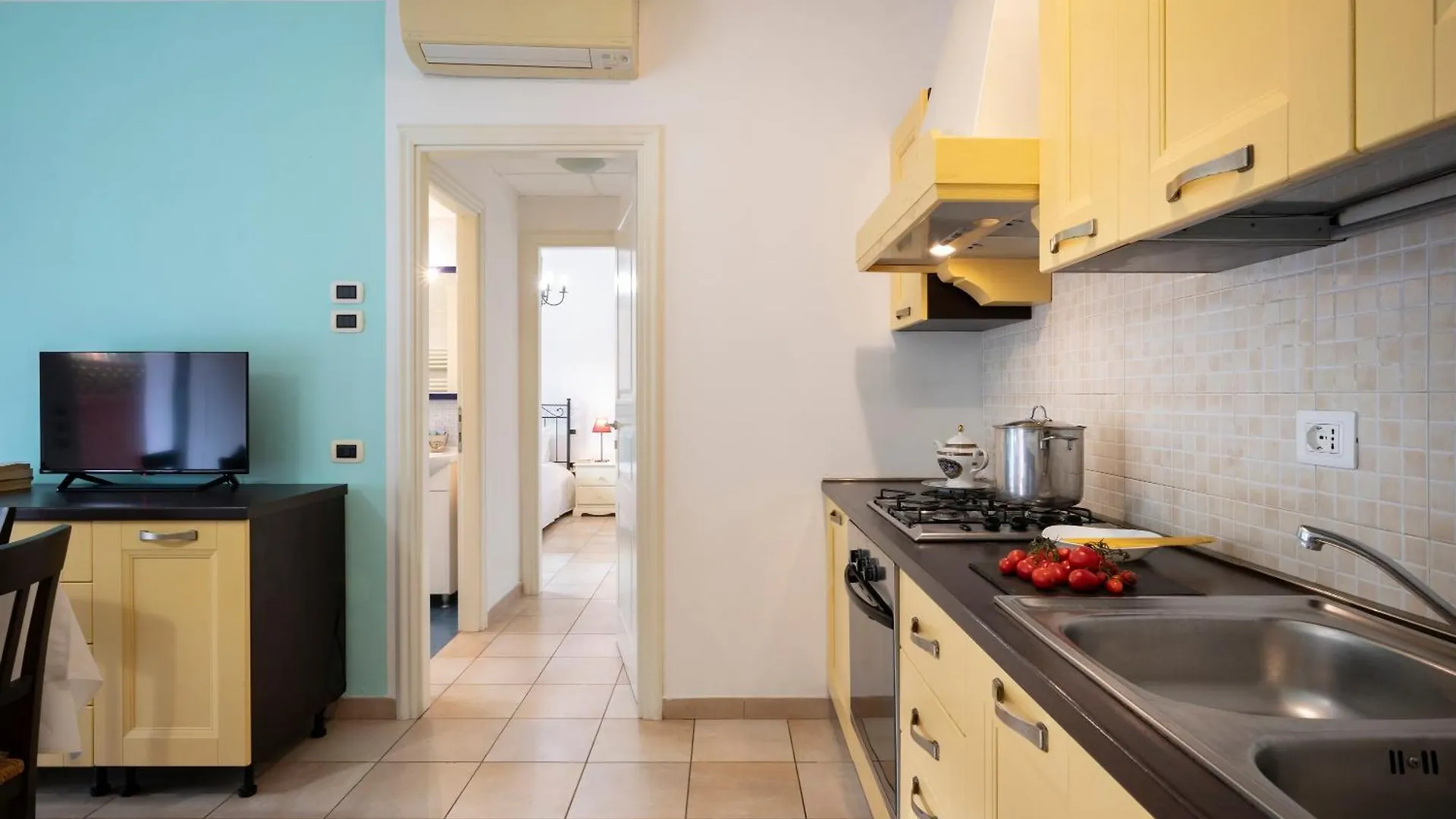 Ombra Verde B&B e Appartamenti Follonica 2*,  Italia