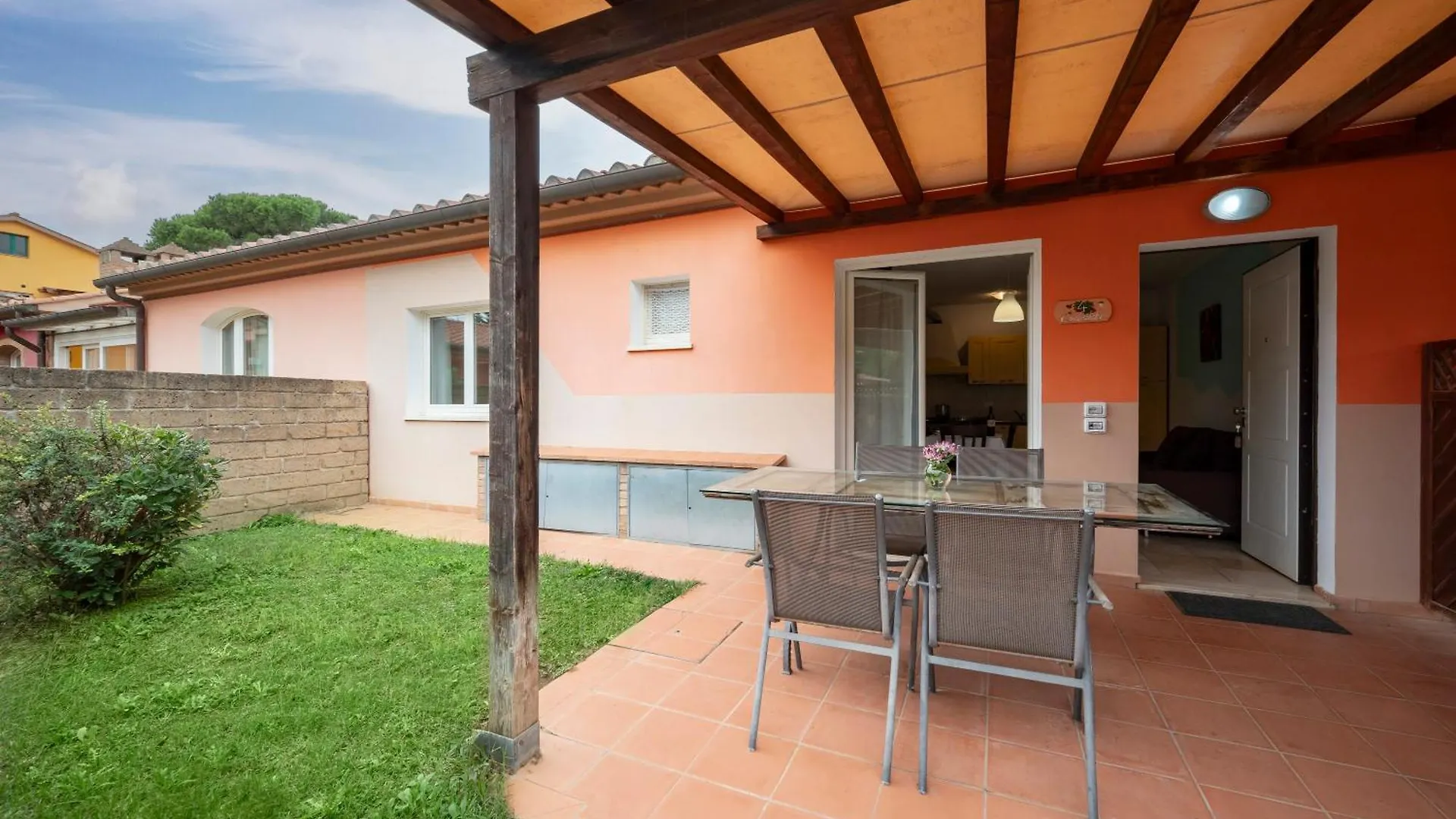 Ombra Verde Residence E B&B Follonica 2*,